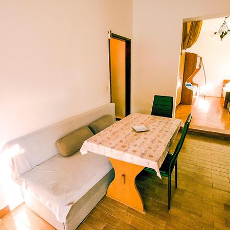 Apartment Marin Tkon Esterno foto