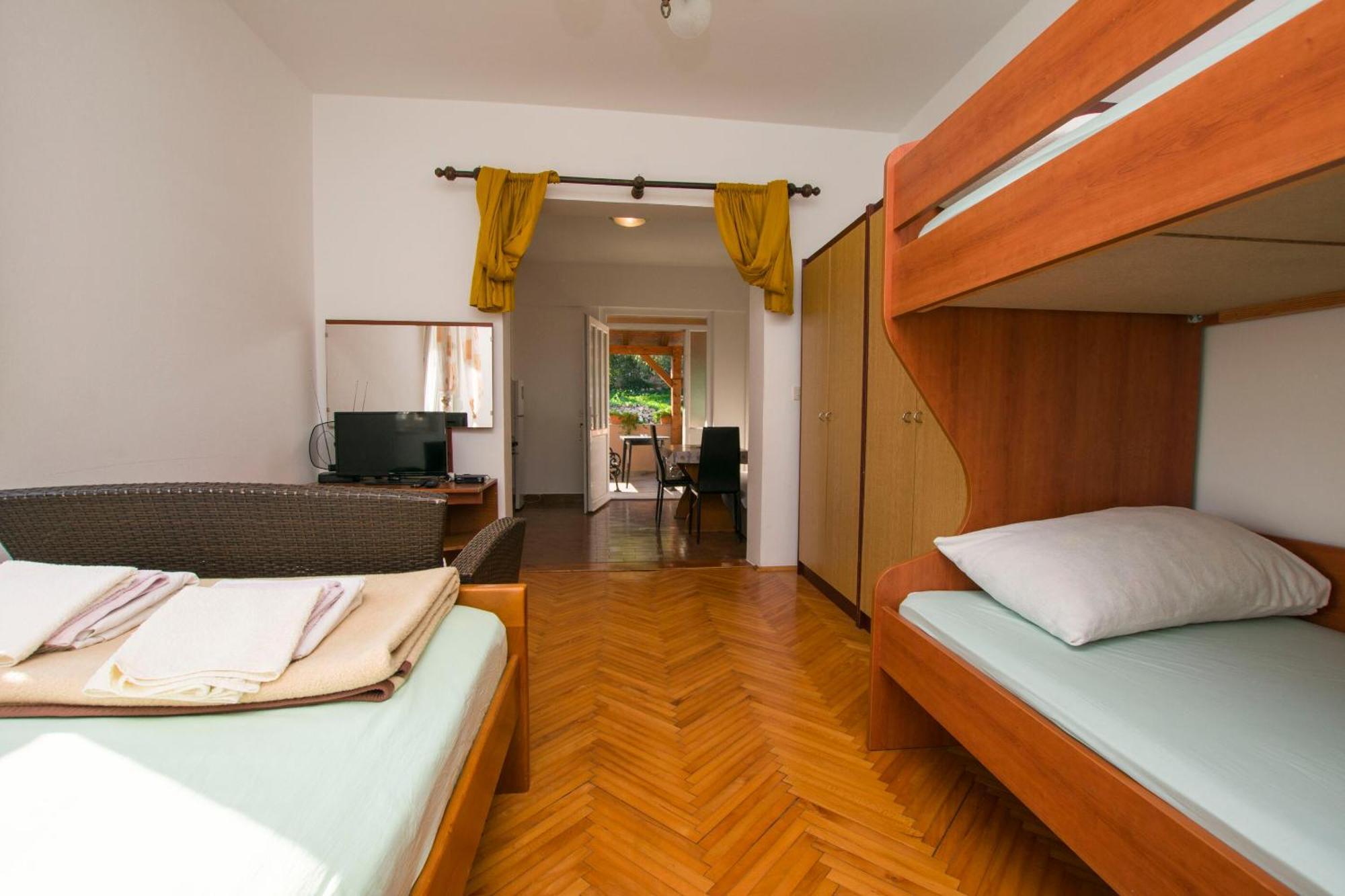 Apartment Marin Tkon Esterno foto